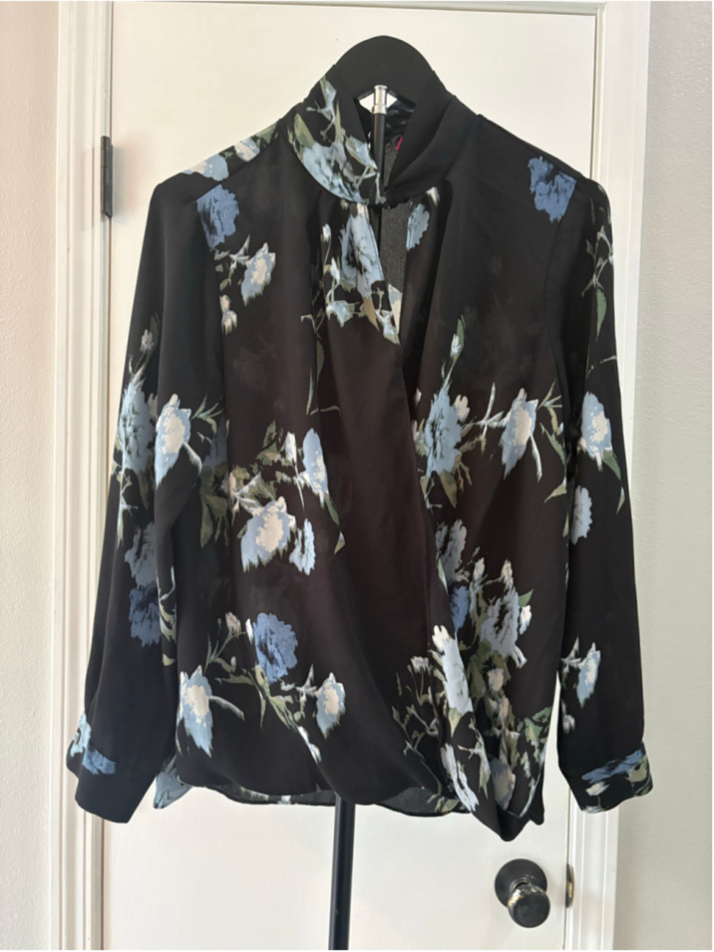 Vince Camuto Floral Mock Neck Surplice Drape Blouse Black Blue Petite Medium PM